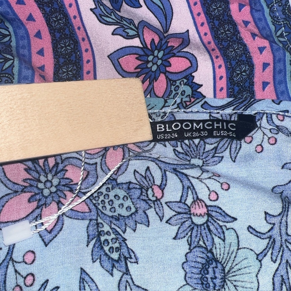 BloomChic Blue Floral V-Neck Maxi Dress Sz 22/24 Fairy Resortwear Cottagecore - Picture 14 of 16